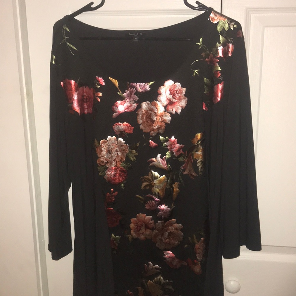 Sami and Joe Long Sleeved Floral Top